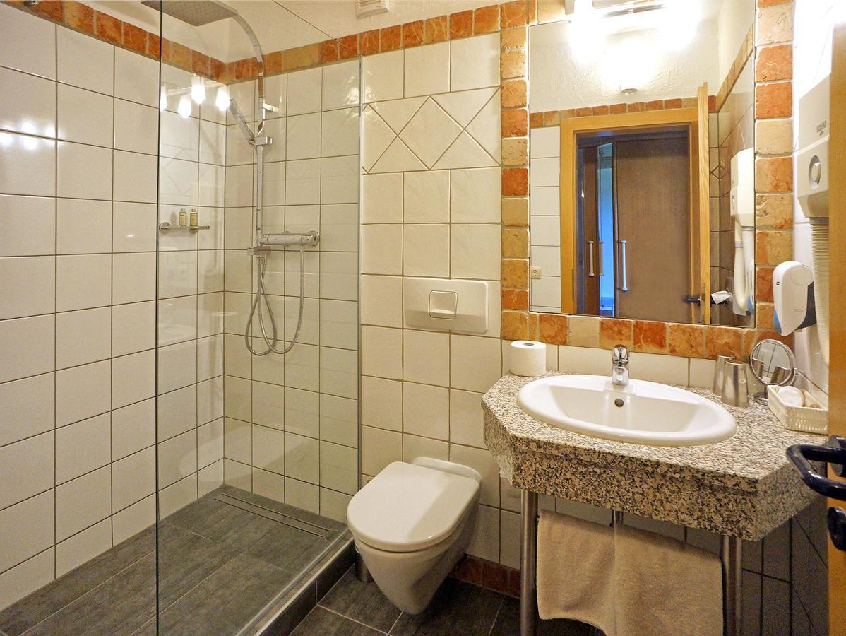 Boutique Hotel Loipenhof Лойперсдорф-бай-Фюрстенфельд Экстерьер фото