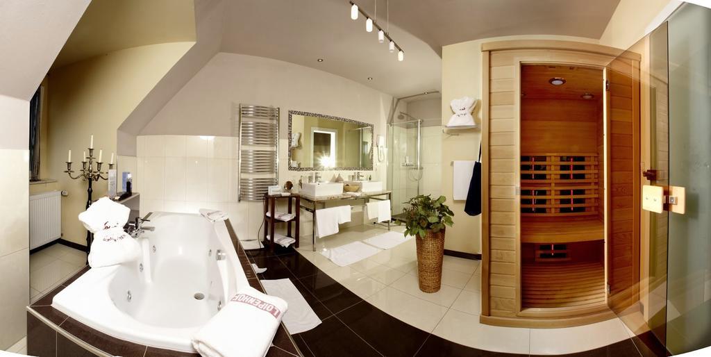 Boutique Hotel Loipenhof Лойперсдорф-бай-Фюрстенфельд Экстерьер фото